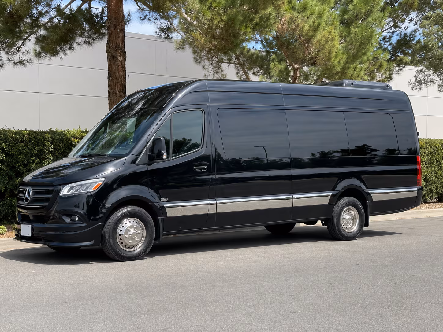 longmont military and government shuttle services in longmont