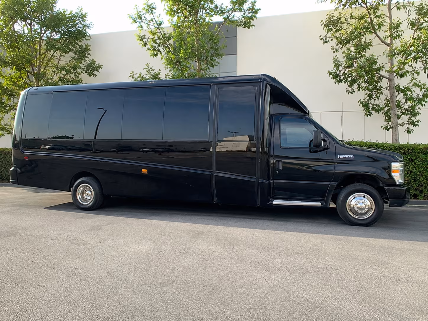 shuttle out of town guests from denver international airport to westminster
